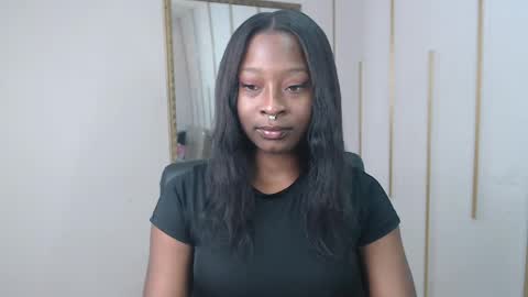 Snapshot of nayariskaya chatting on May 2026 02:33:02 PM Nayaris 3 online show from May 2026 02:33:02 PM