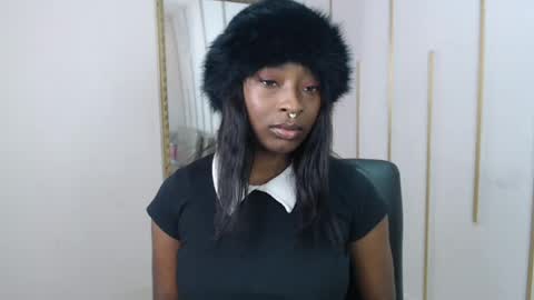 Snapshot of nayariskaya chatting on May 2026 04:14:01 PM Nayaris 3 online show from May 2026 04:14:01 PM