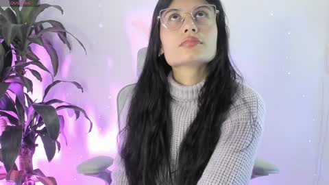 Naye  online show from April 2026 04:53:01 AM