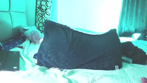 Im Nayton online show from October 2025 01:05:02 AM