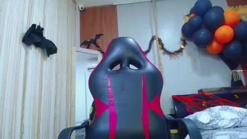 NAZPER online show from November 2025 06:40:02 PM