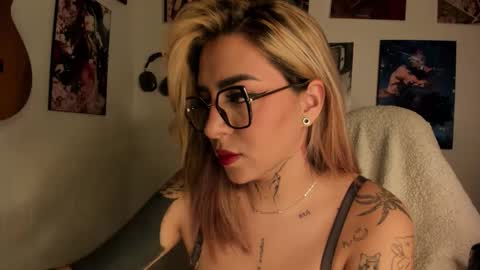 nazzz10 online show from April 2026 02:21:01 PM