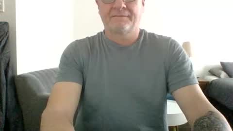 Snapshot of neckdown12 chatting on September 2025 10:00:02 PM neckdown12 online show from September 2025 10:00:02 PM