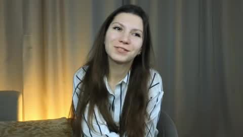 Kira online show from April 2026 07:12:01 PM