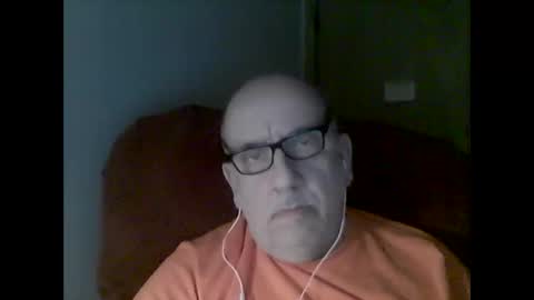 Tom online show from November 2025 11:15:01 PM