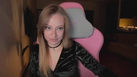 m a r i a online show from December 2024 03:38:02 AM