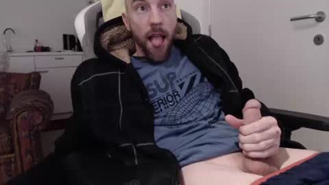 needyoujust online show from February 2025 01:00:01 AM