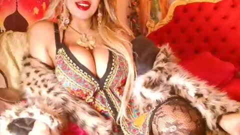nefertari8 online show from June 2026 03:15:02 AM