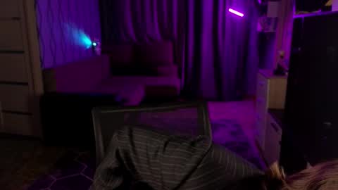 Snapshot of neganxxl chatting on November 2025 04:03:02 AM Negan online show from November 2025 04:03:02 AM