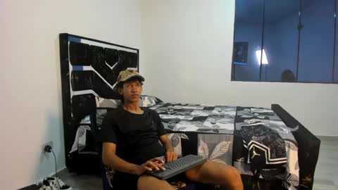 Snapshot of neitan_miller chatting on July 2026 07:17:02 AM neitan online show from July 2026 07:17:02 AM