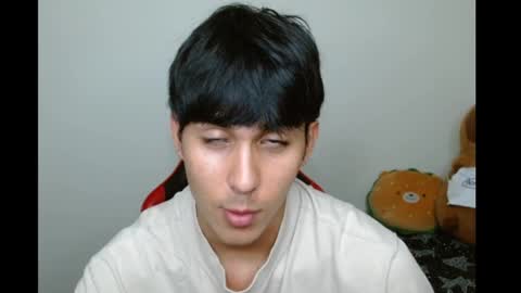 Neithanzyn online show from November 2025 08:19:01 PM