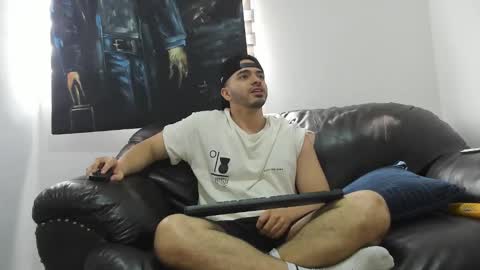 Snapshot of neithcooper chatting on December 2024 03:25:02 PM Ryan online show from December 2024 03:25:02 PM