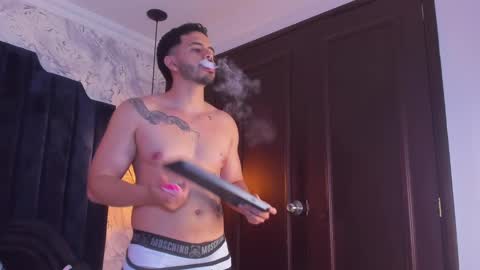 Snapshot of neithcooper chatting on January 2025 07:17:02 PM Ryan online show from January 2025 07:17:02 PM