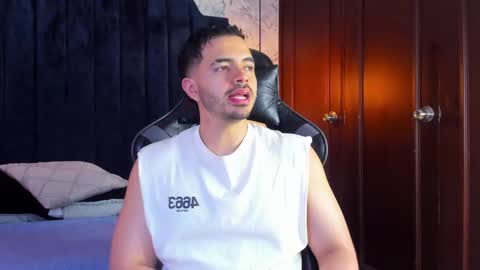 Snapshot of neithcooper chatting on January 2025 08:17:01 PM Ryan online show from January 2025 08:17:01 PM