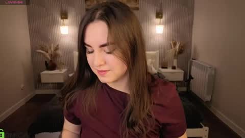 Snapshot of nelie_evans chatting on June 2026 01:12:02 AM nelie_evans online show from June 2026 01:12:02 AM