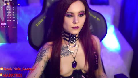 Snapshot of nelle_ chatting on September 2025 05:36:02 PM online show from September 2025 05:36:02 PM