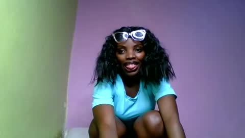 Snapshot of nelly_ebony5 chatting on June 2026 09:20:01 PM nelly_ebony5 online show from June 2026 09:20:01 PM
