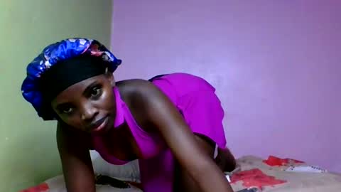 Snapshot of nelly_ebony5 chatting on June 2026 12:17:01 PM nelly_ebony5 online show from June 2026 12:17:01 PM