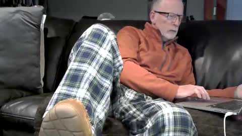 Snapshot of neman4u2c chatting on December 2025 02:52:01 AM Jack online show from December 2025 02:52:01 AM