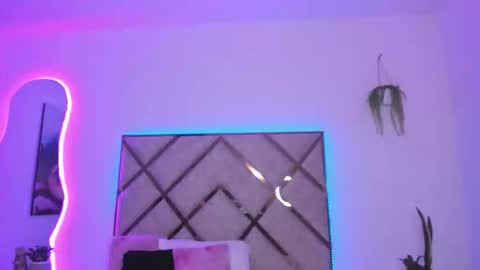 nenaarisk online show from March 2026 01:47:01 PM