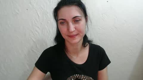 Snapshot of nensyfay_ chatting on December 2024 01:25:01 AM Nensy online show from December 2024 01:25:01 AM