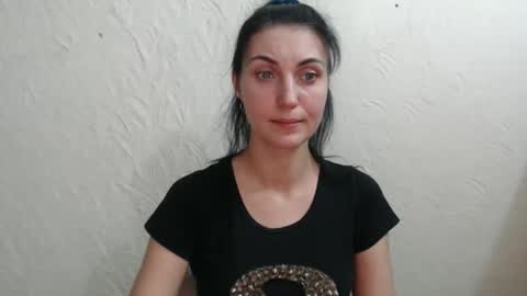 Snapshot of nensyfay_ chatting on December 2024 07:21:02 PM Nensy online show from December 2024 07:21:02 PM