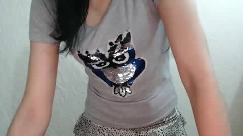 Snapshot of nensyfay_ chatting on January 2025 03:02:01 PM Nensy online show from January 2025 03:02:01 PM