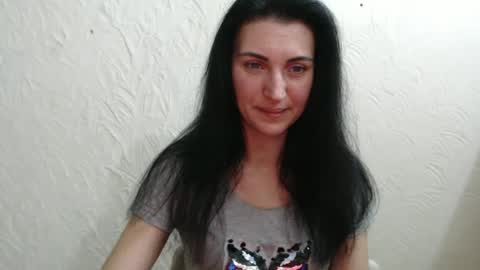 Snapshot of nensyfay_ chatting on January 2025 07:48:01 PM Nensy online show from January 2025 07:48:01 PM
