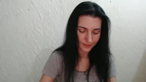 Snapshot of nensyfay_ chatting on January 2025 10:49:02 PM Nensy online show from January 2025 10:49:02 PM