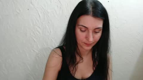 Snapshot of nensyfay_ chatting on February 2025 12:29:01 AM Nensy online show from February 2025 12:29:01 AM