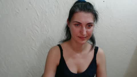 Snapshot of nensyfay_ chatting on February 2025 12:09:01 AM Nensy online show from February 2025 12:09:01 AM