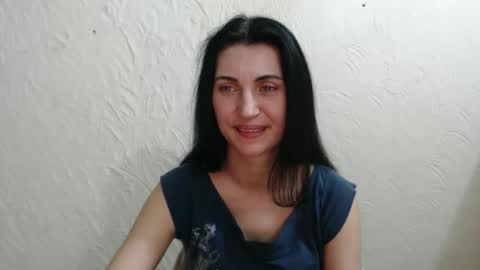 Snapshot of nensyfay_ chatting on February 2025 03:42:01 AM Nensy online show from February 2025 03:42:01 AM