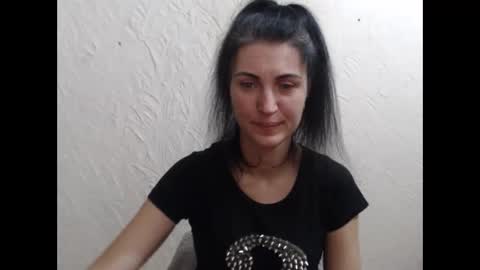 Nensy online show from January 2026 02:44:01 PM