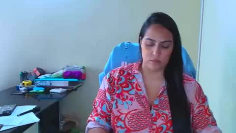 kelly lopez online show from October 2025 05:30:01 PM