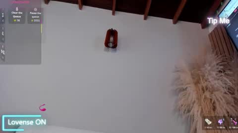 Snapshot of neo_dimou chatting on November 2025 11:32:02 AM Jordan online show from November 2025 11:32:02 AM