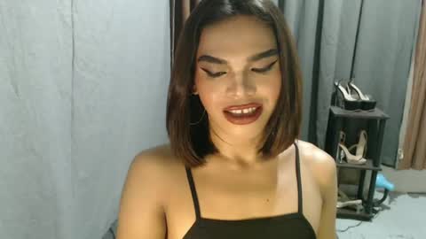 Snapshot of neomi_hardcock chatting on May 2026 05:57:02 AM neomi online show from May 2026 05:57:02 AM