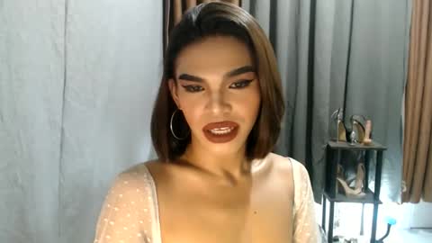 Snapshot of neomi_hardcock chatting on May 2026 04:46:02 PM neomi online show from May 2026 04:46:02 PM