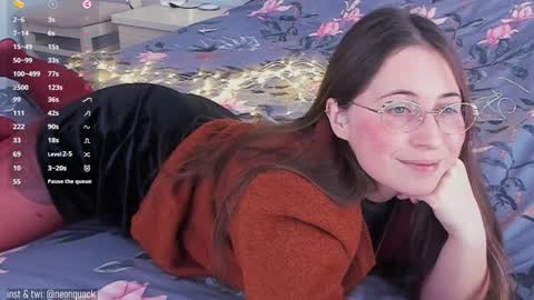 Snapshot of neonquack chatting on December 2024 11:43:02 AM Riley online show from December 2024 11:43:02 AM