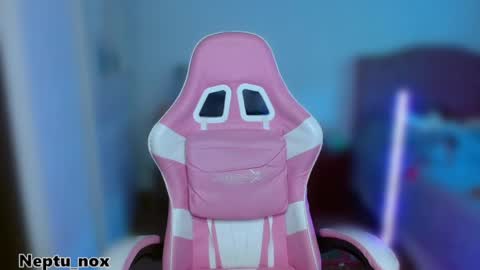 Neptu noxx online show from April 2026 06:41:01 PM