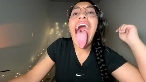 Snapshot of nerak_a chatting on December 2025 06:25:02 PM Helena Every Friday new video for my fan club loves online show from December 2025 06:25:02 PM