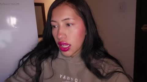 Helena    Every Friday new video for my fan club loves  online show from April 2026 10:10:02 PM