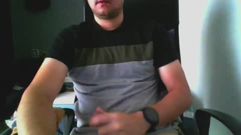 Snapshot of nerdxxx94 chatting on June 2026 03:43:01 PM MrBull online show from June 2026 03:43:01 PM