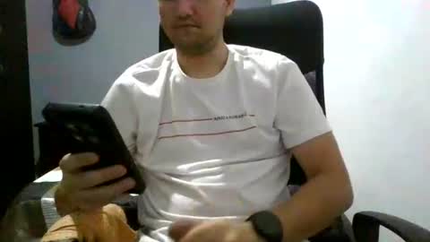 Snapshot of nerdxxx94 chatting on June 2026 04:18:02 AM MrBull online show from June 2026 04:18:02 AM