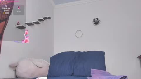 Aleja online show from September 2025 08:12:02 PM