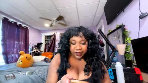 nesiaj21 online show from March 2025 06:56:01 PM