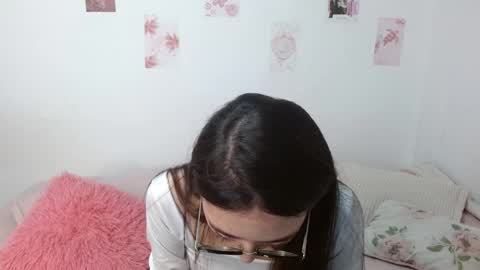 Snapshot of nessaa_ chatting on July 2026 03:39:01 AM Nessa online show from July 2026 03:39:01 AM
