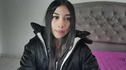 nesuko_kamado online show from October 2025 04:37:02 PM