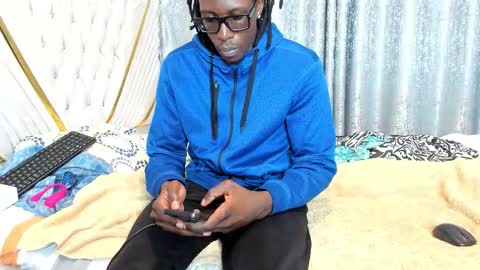 netfux_and_chill online show from March 2026 06:14:01 PM