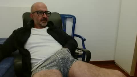 simi online show from October 2025 06:30:01 PM