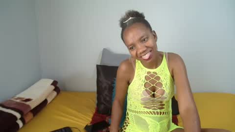 Snapshot of newbootyxx chatting on July 2026 07:03:01 AM newbootyxx online show from July 2026 07:03:01 AM